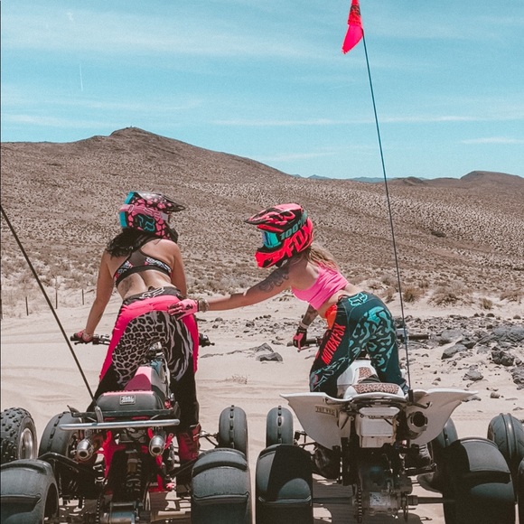 💋 𝔱𝔬𝔭 ʀᴀᴛᴇᴅ 𝔰𝔢𝔩𝔩𝔢𝔯 👋🏽👀 on INSTAGRAM📷 - Picture 14 of 15